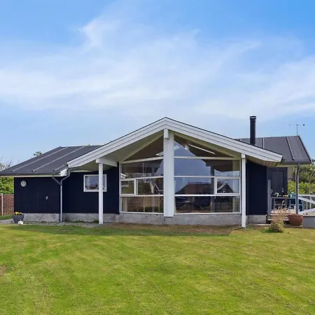 Ewa - 75m From The Sea In Sealand By Interhome